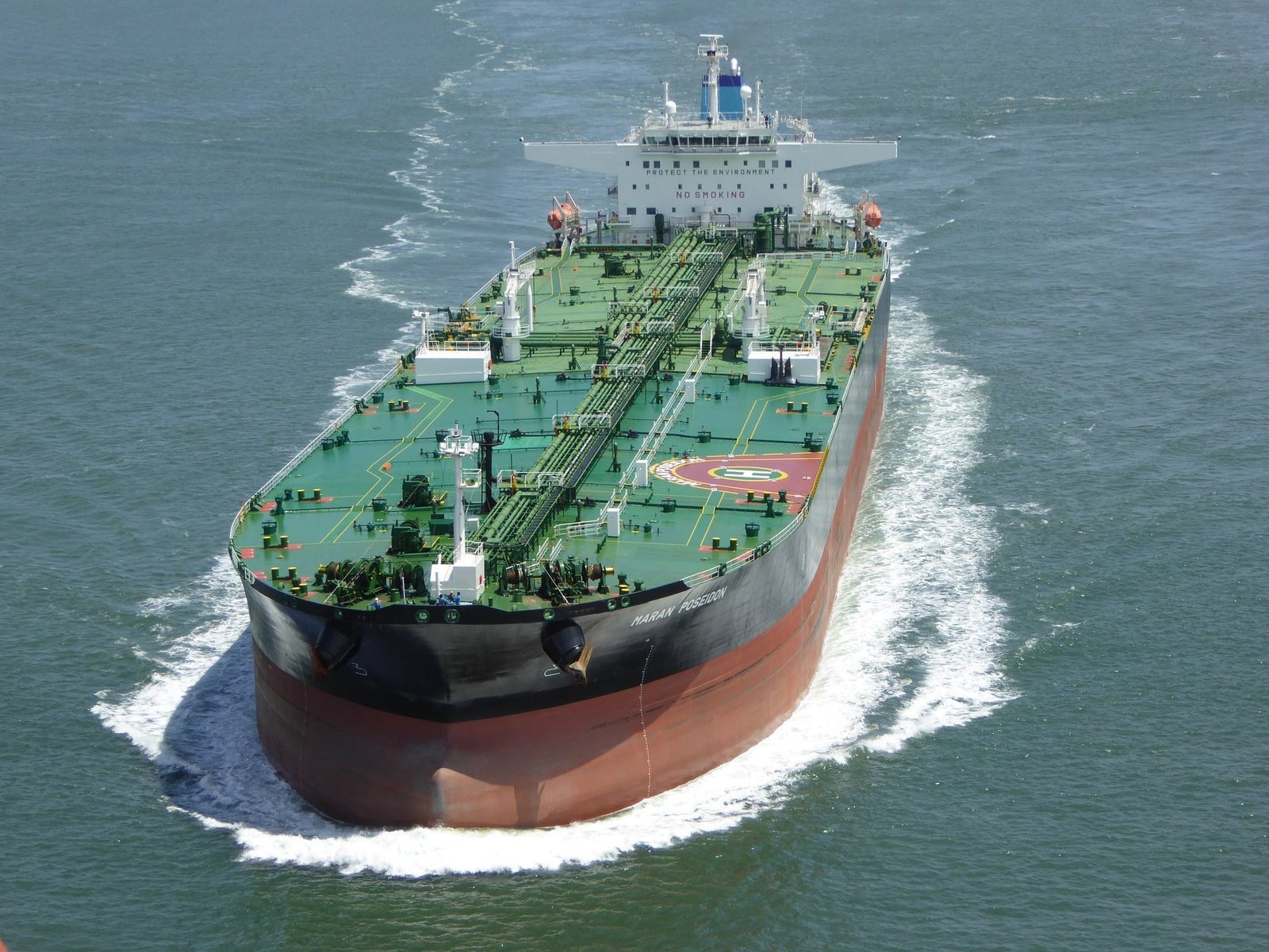 US and Iran Prepare for Talks on Friday, Oil Prices Fall 2% as Supply Concerns Ease