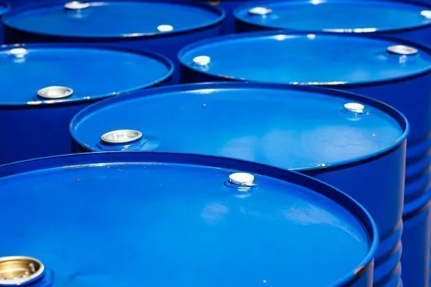 ABD'nin İran'a yönelik saldırı tehdidinin yoğunlaşmasıyla petrol fiyatları %1,5 arttı