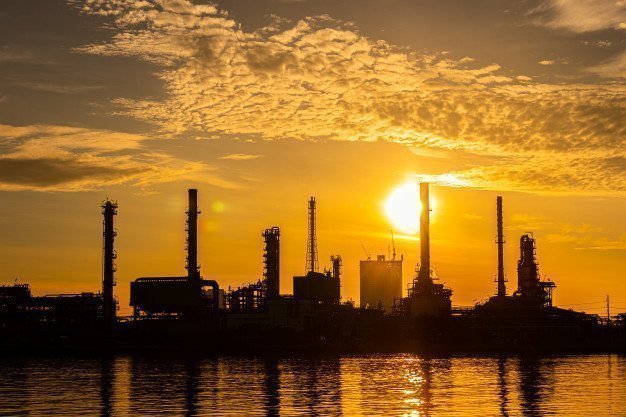Oil prices are down while trying to overcome demand uncertainty
