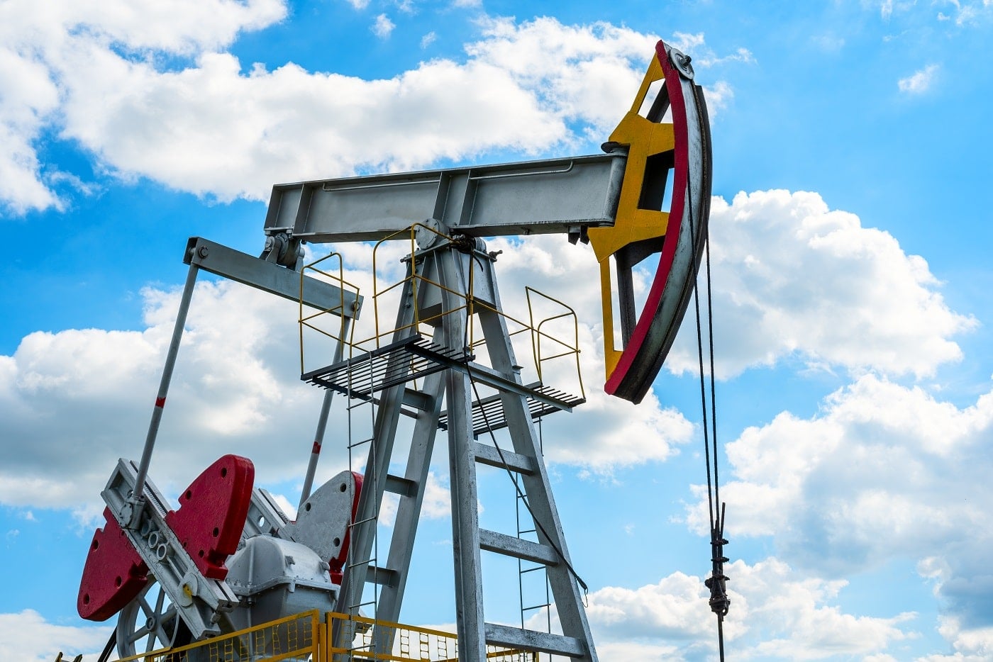 Oil prices soared after agreement on oil supply was signed