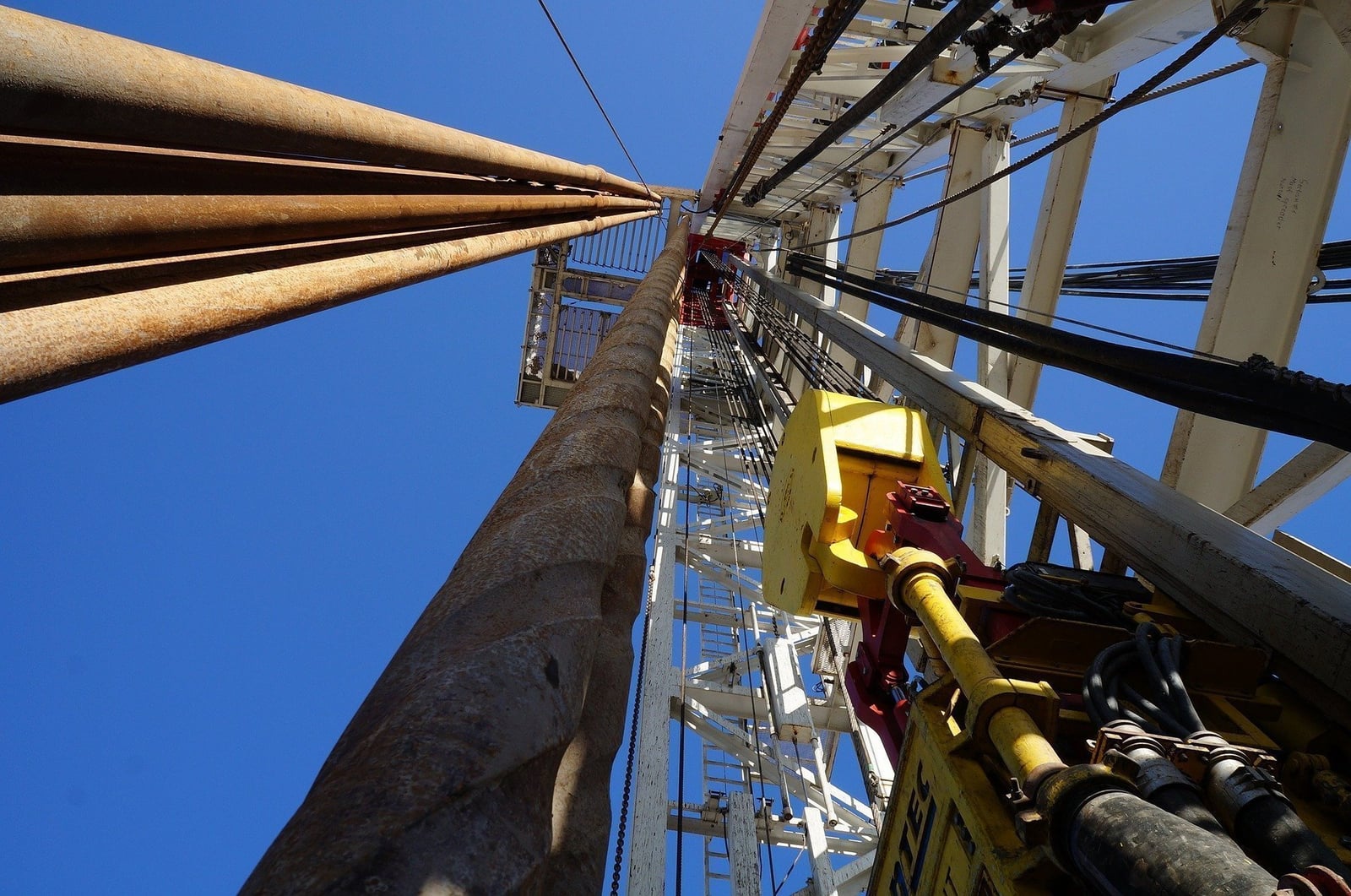 Election is being finalized, oil rises