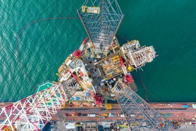 Uluslararası Enerji Ajansı'nın raporundaki talep sinyallerinin ardından petrol fiyatları istikrar kazandı