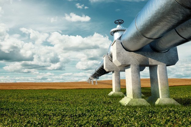 Petrol şirketleri Rusya ve Libya'dan arz düşüşüne odaklanıyor