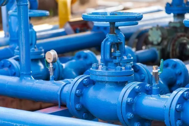 Oil fell with the Chinese outlook, attention turned to an interest rate hike