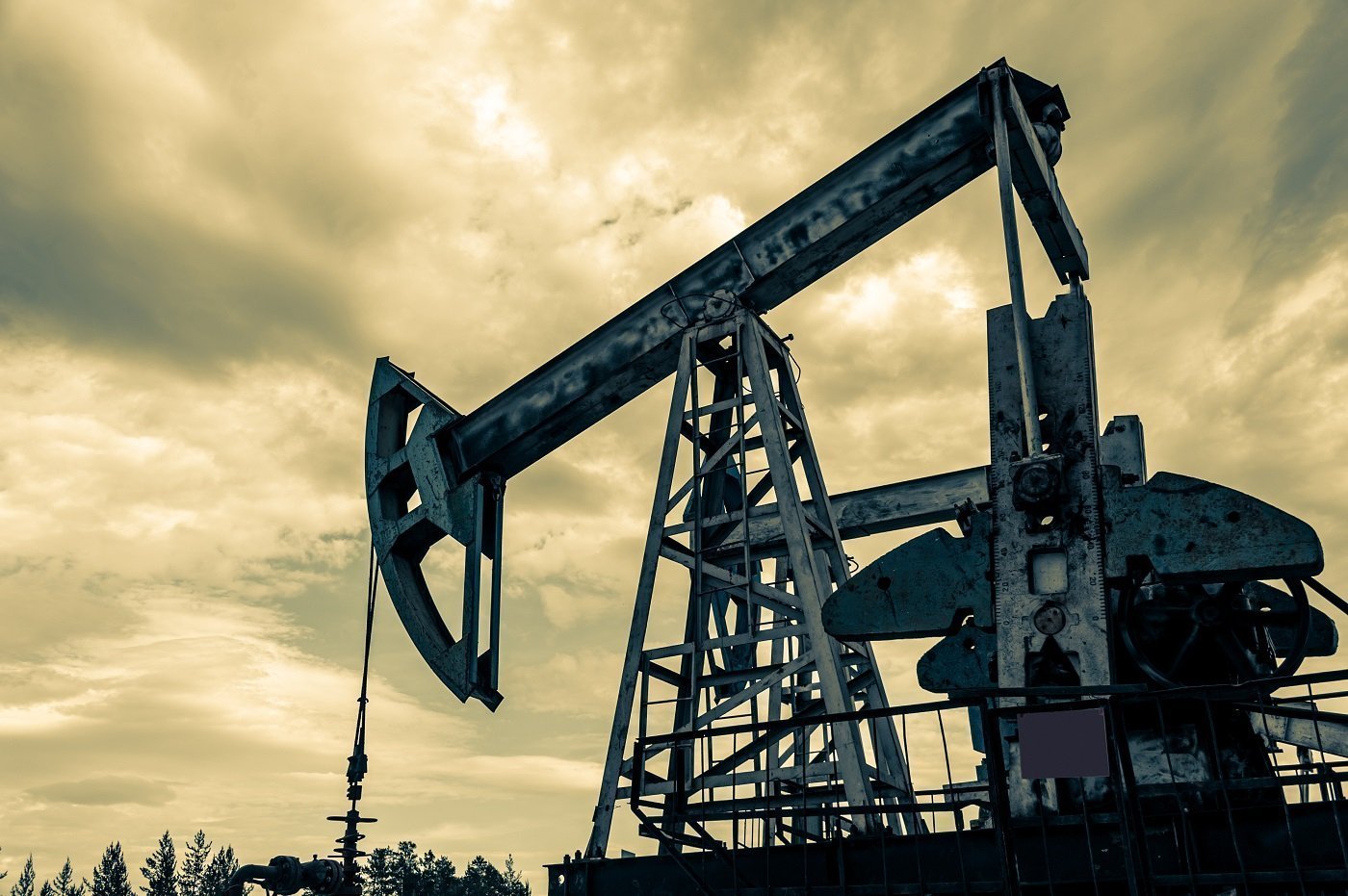 Petrol, Çin'in COVID-19 kısıtlamalarını gevşetmesinin talep iyimserliğiyle yükseldi